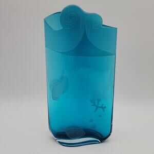 Ocean Theme Frosted Blue Glass Vase Sea Life Etching Fish Starfish Shells Beach